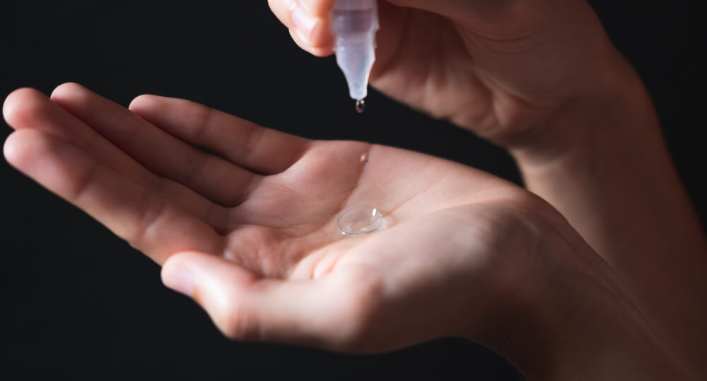 Cleaning Contact Lenses